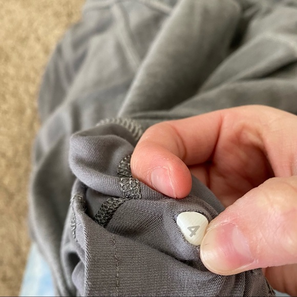 Lululemon Coast Wrap - Picture 3 of 6